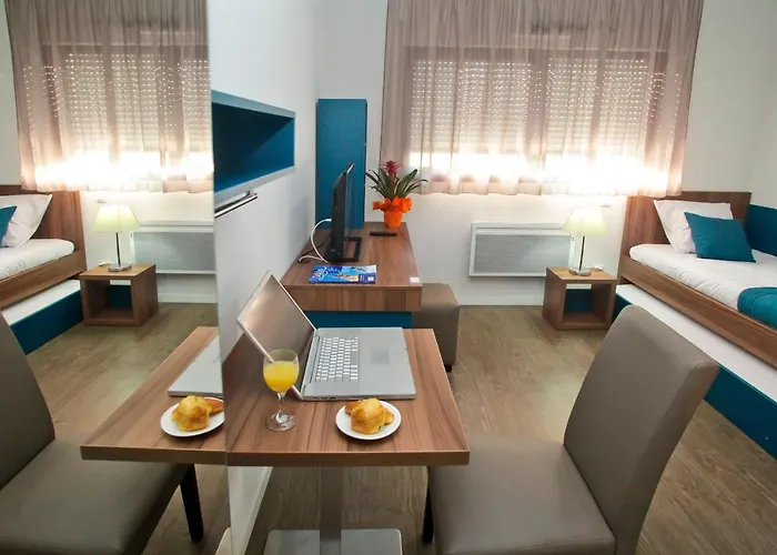 Appart Hotel Odalys City Tours Le Jardin Des Lettres